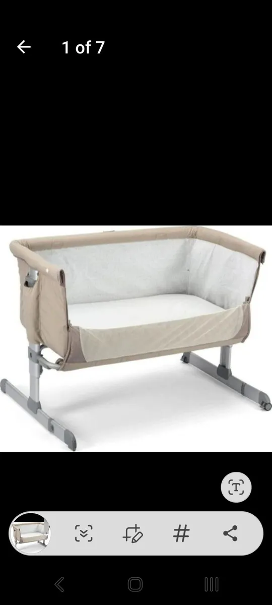 Chicco bedside crib - Image 1
