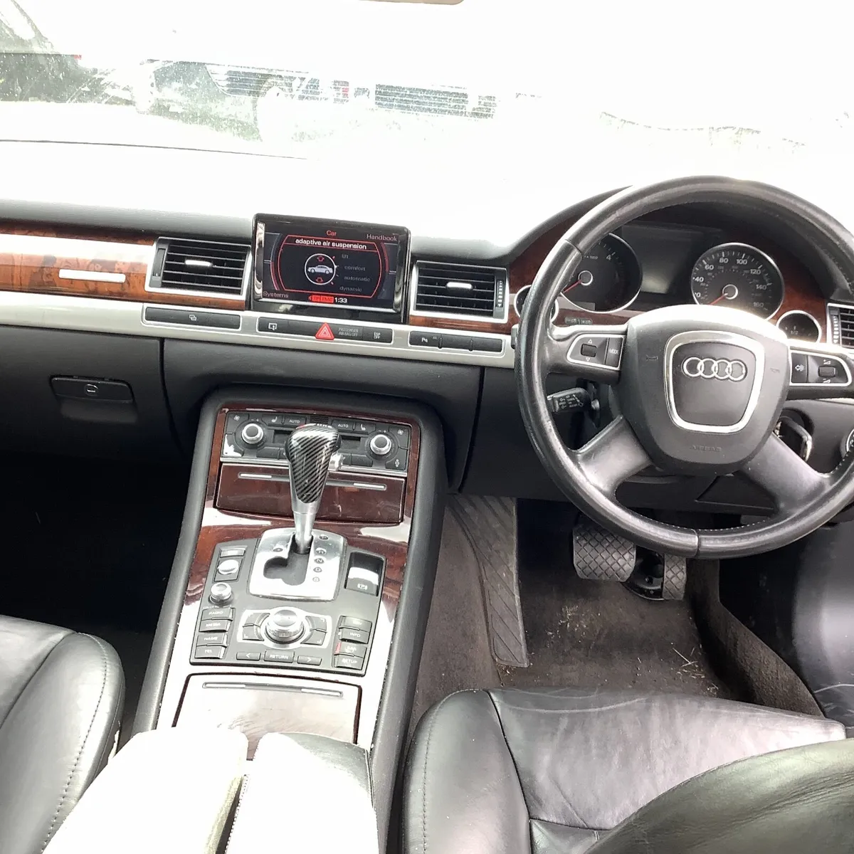 Audi a8 tdi Quattro 3.0  automatic 4 door damaged - Image 3