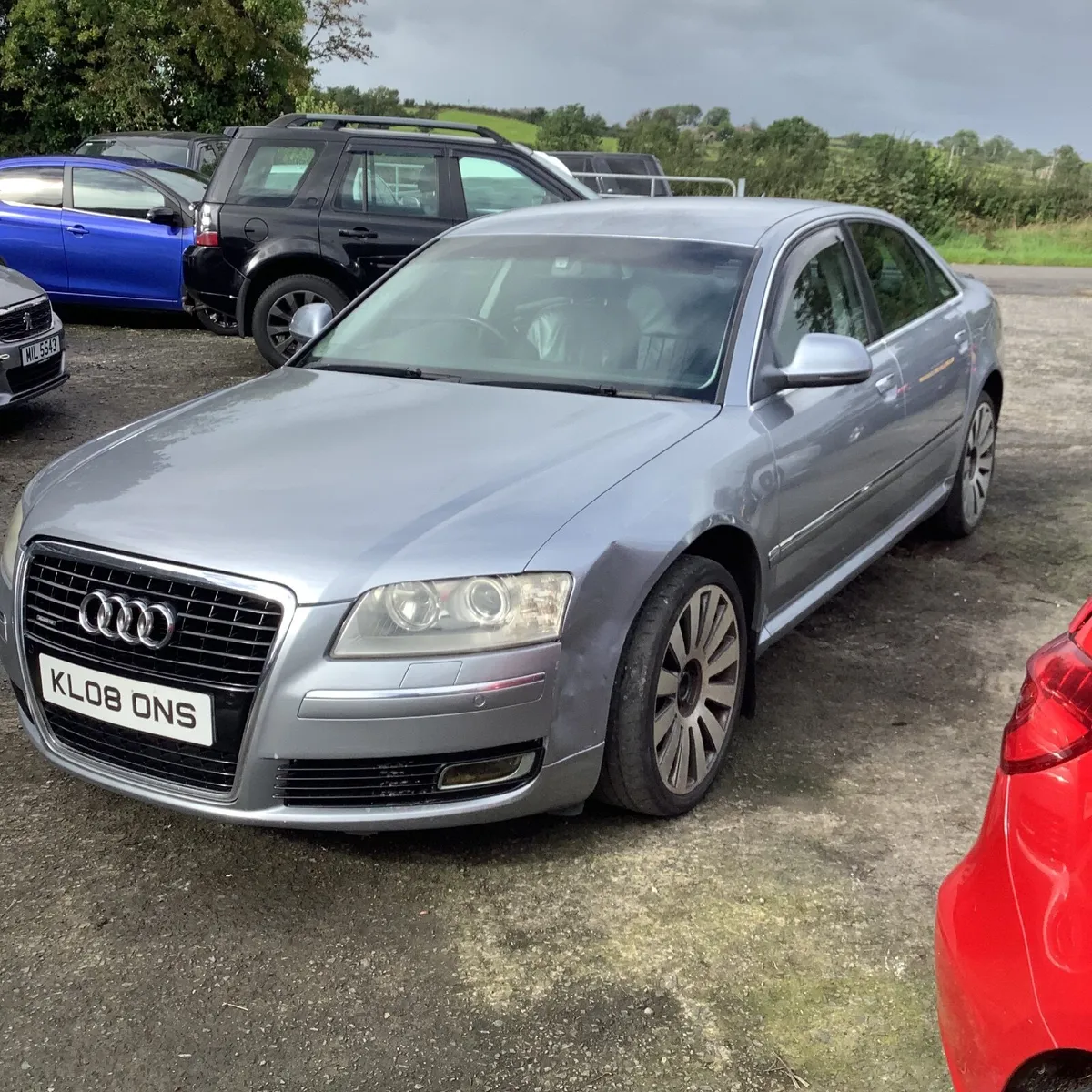 Audi a8 tdi Quattro 3.0  automatic 4 door damaged - Image 4