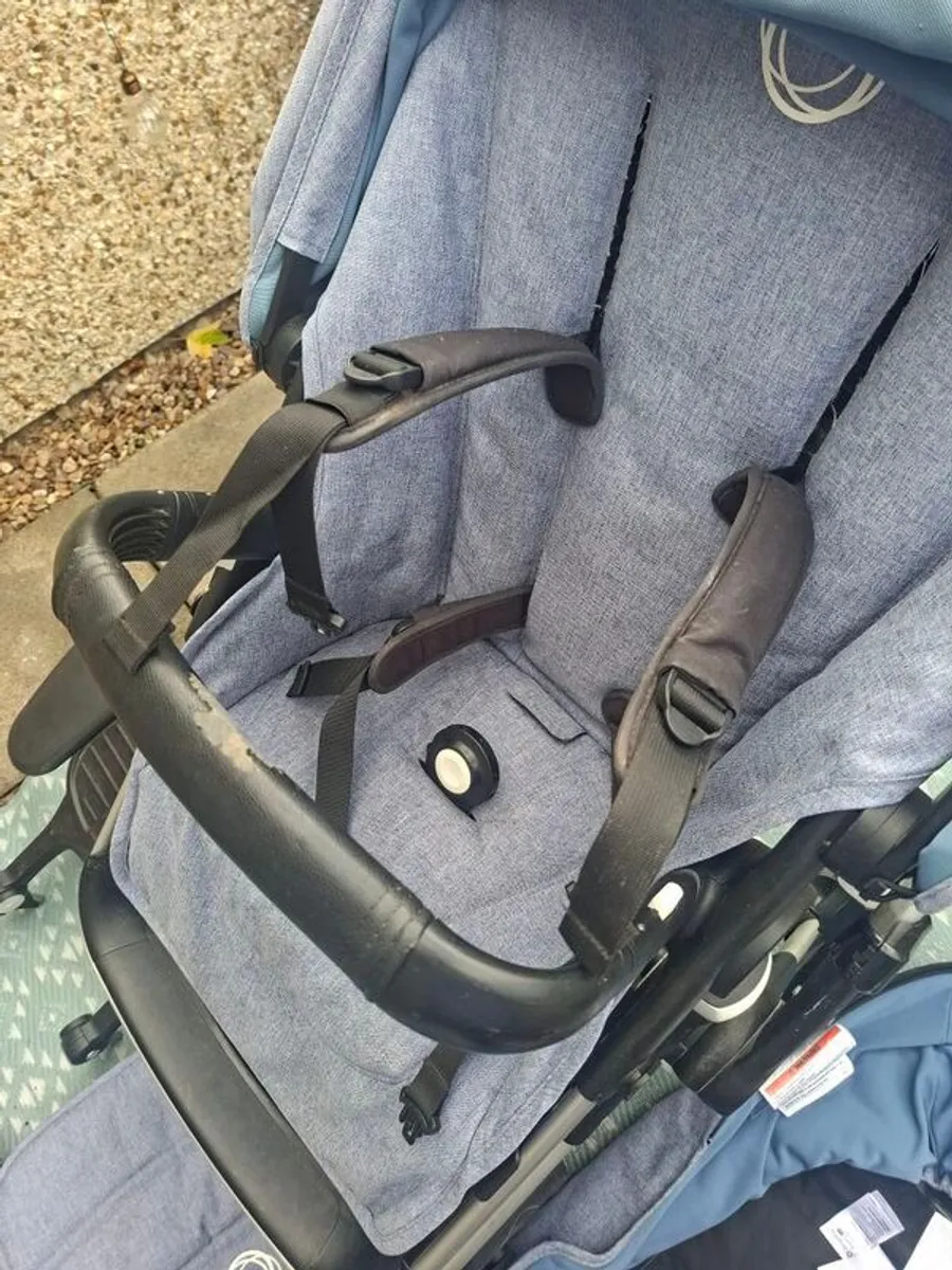 Bugaboo Fox + Bassinet + Standing Board - Image 2