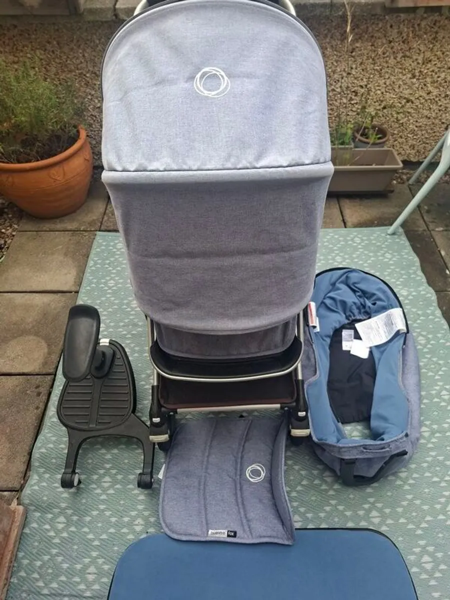 Bugaboo Fox + Bassinet + Standing Board - Image 3