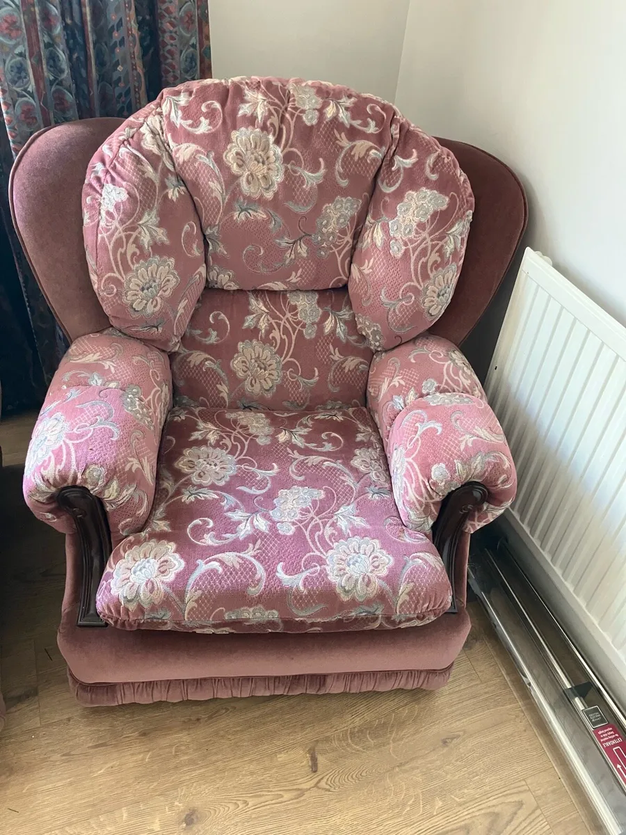 3 Seater & 2 Singles (Free) - Image 2