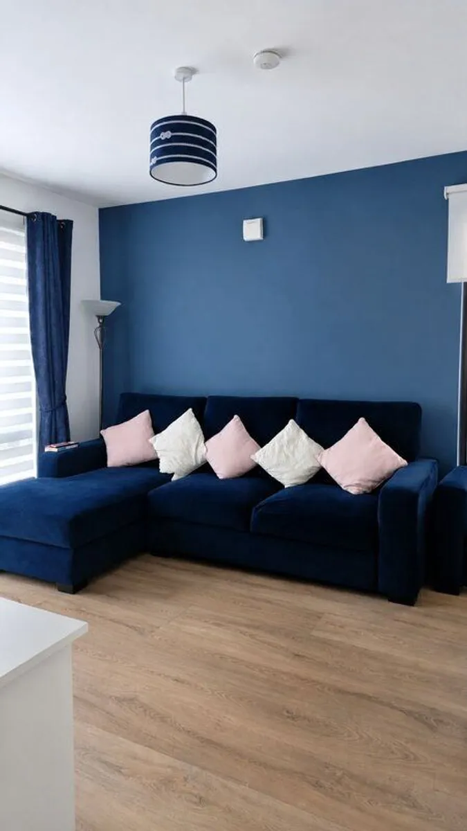 3 seater couch - Image 2