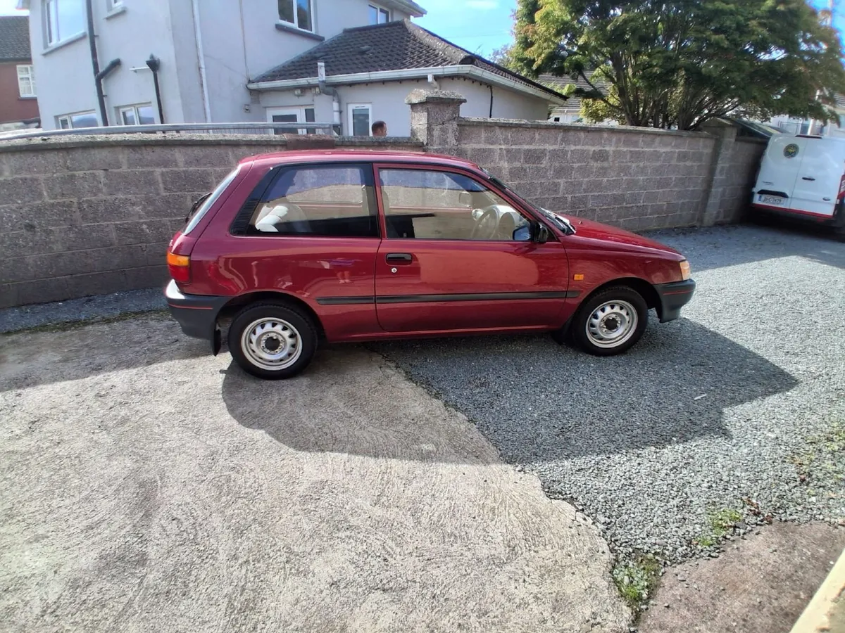 Toyota Starlet 1995 - Image 1