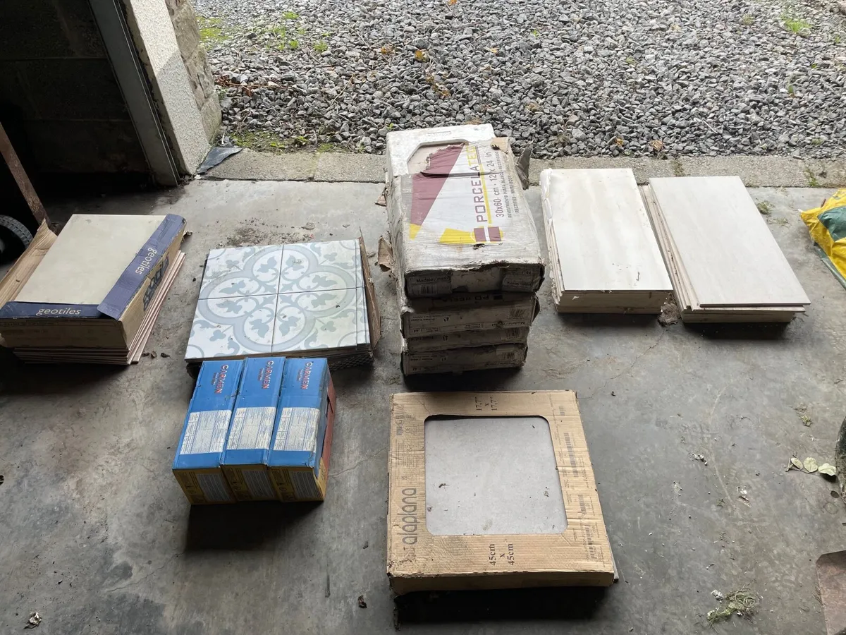 Tiles - free to take away. - Image 4