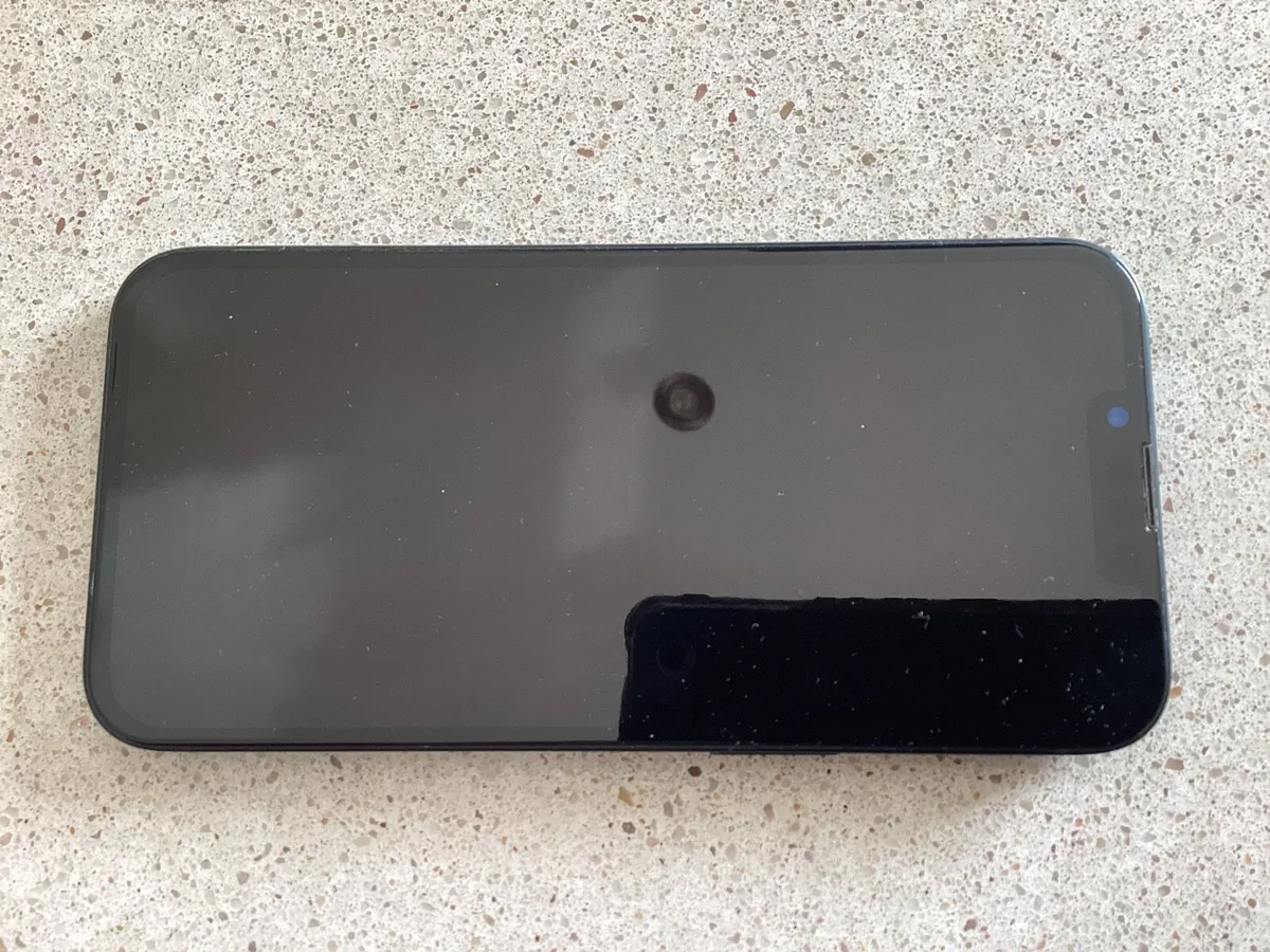 iPhone 13 - Image 1