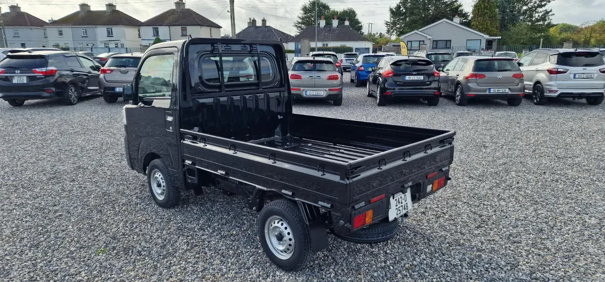2024 Daihatsu Hijet 4WD Automatic Pickup – €16,950 - Image 3