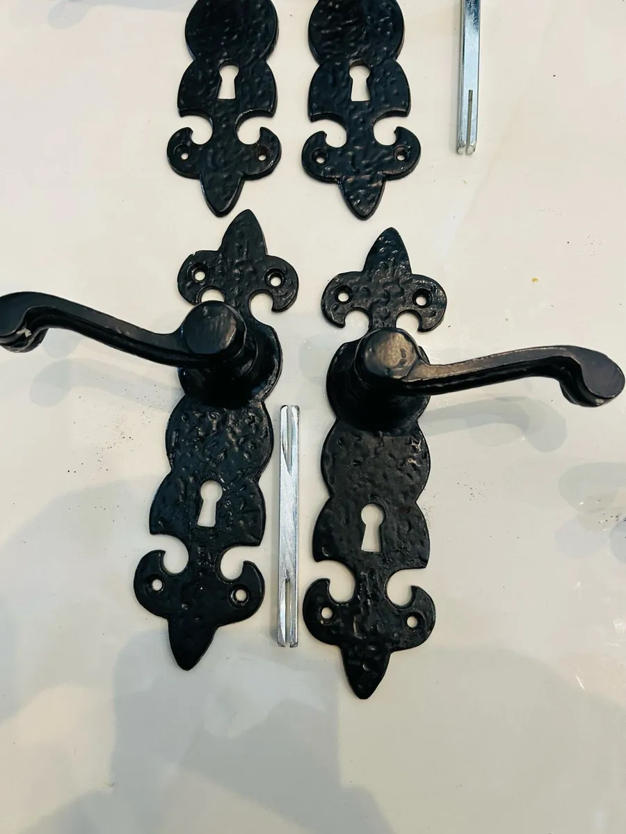 Wrought Iron Door Handle €20 per pair - Image 3
