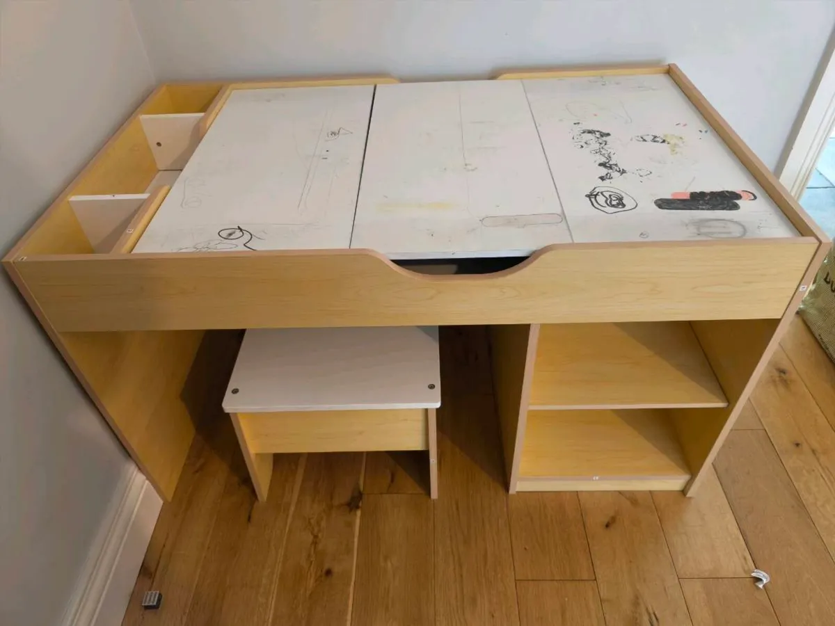 Build 'n' Store Wooden Desk and Stool Base Plate B - Image 2