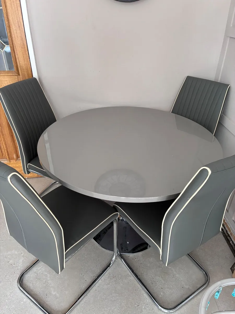Table - Image 1