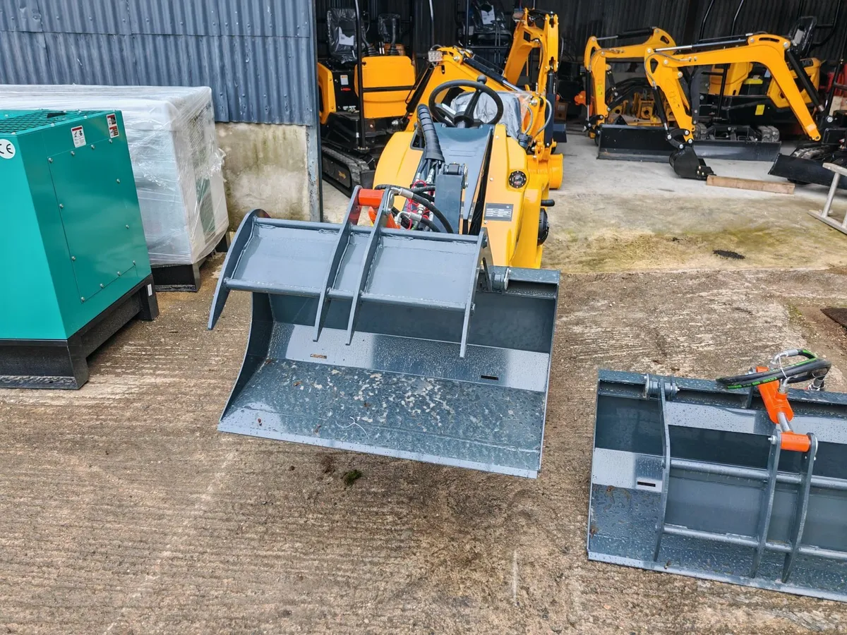 Grab bucket mini loader NEW - Image 4