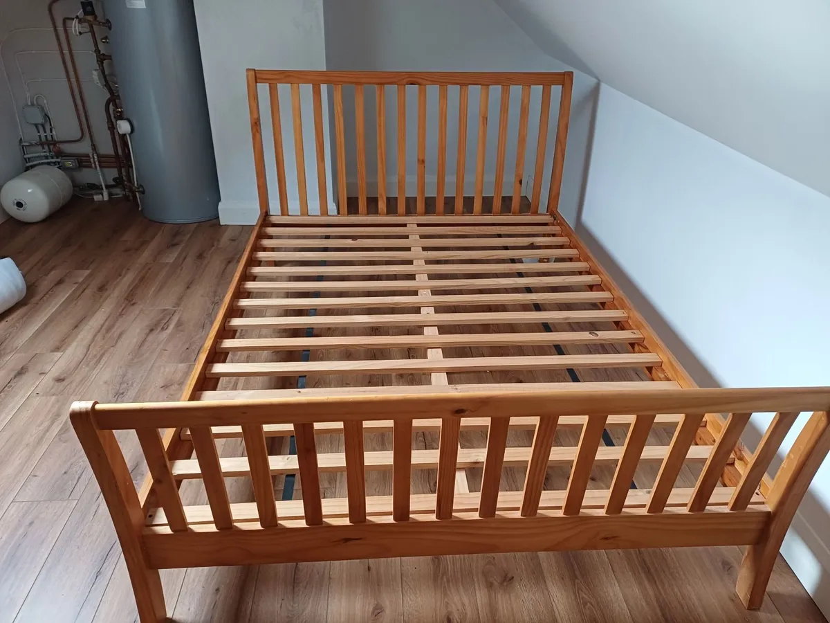 Kingsize Wooden Sleigh Bed - Image 2
