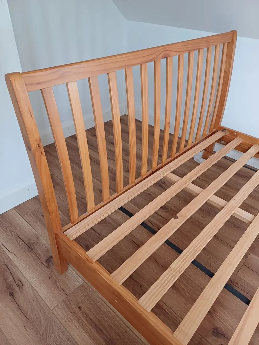 Kingsize Wooden Sleigh Bed - Image 3