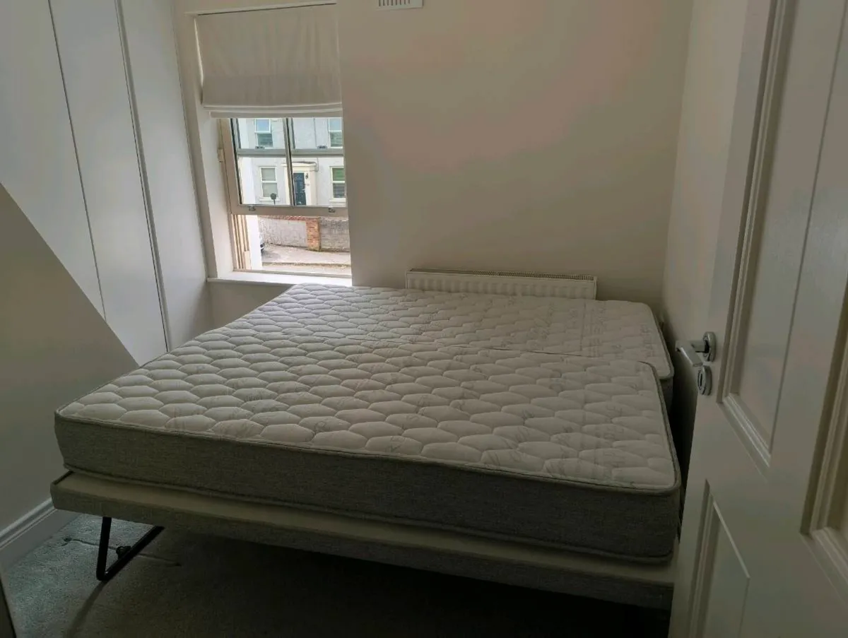 Single Bed with Pull-Out Second Bed – 2 Mattresses - Image 2