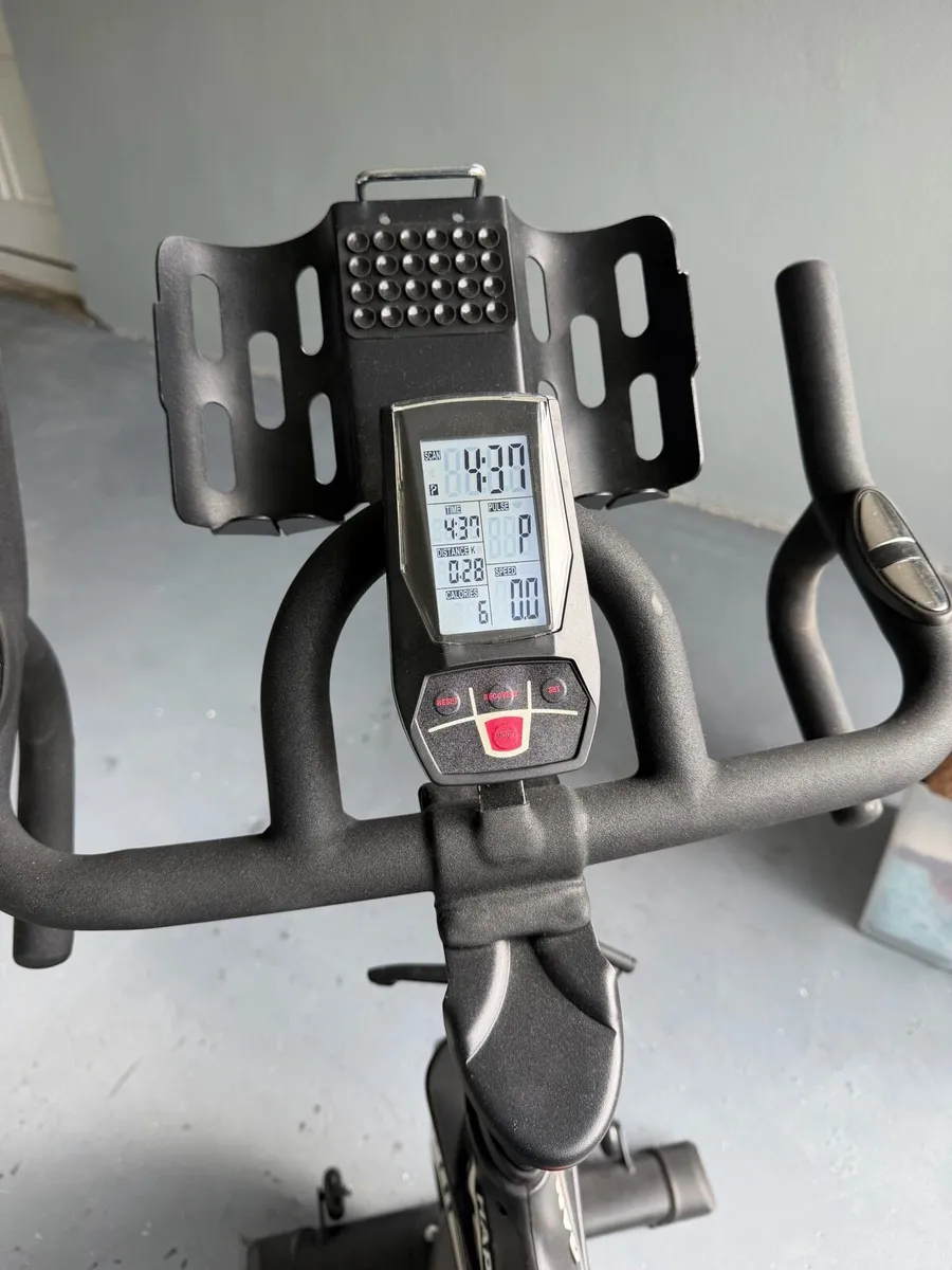 Exercise bike - Image 2