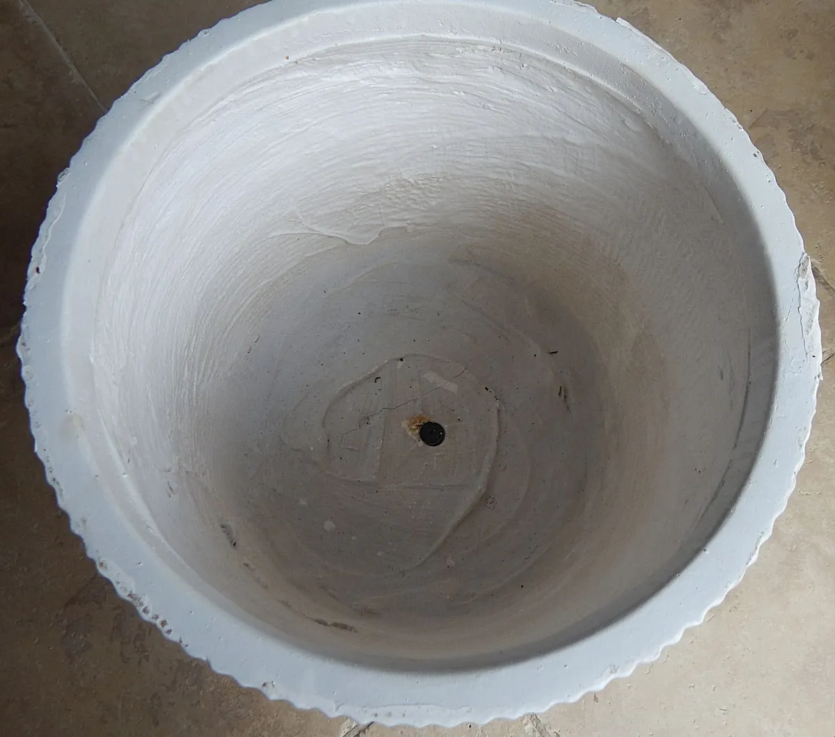 2 White Fibre Clay Type Indoor Plant Pots - Image 4