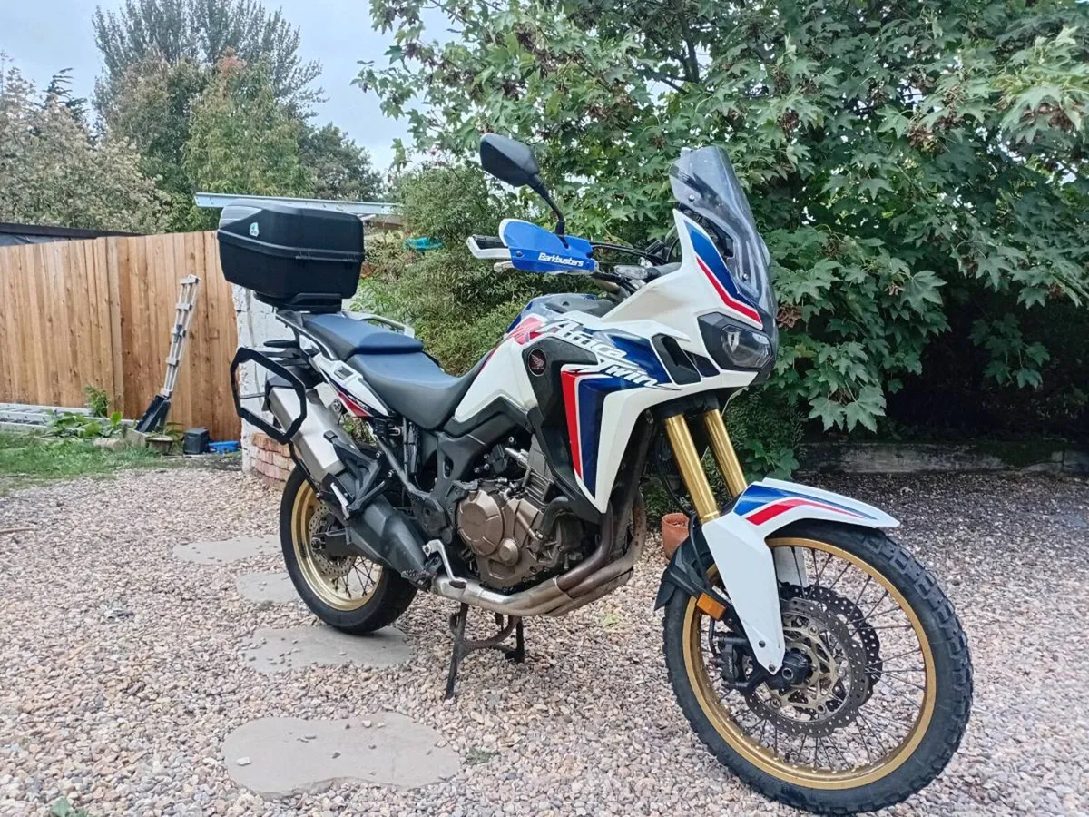 Africa twin - Image 1