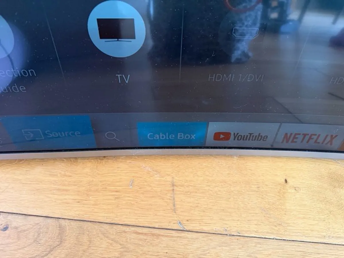 50" Samsung curved TV - Image 2