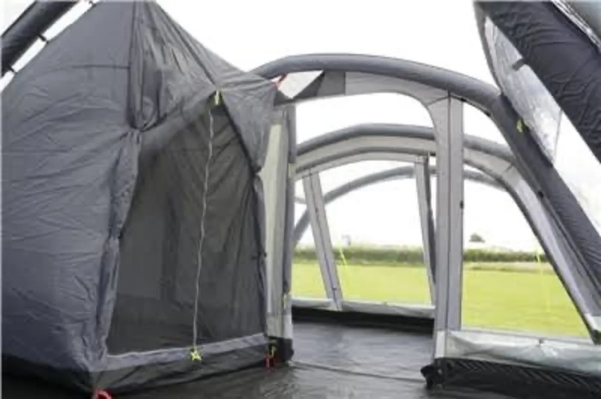 Kampa Croyde 6 Air Pro 6-8 Berth Air tent - Image 3