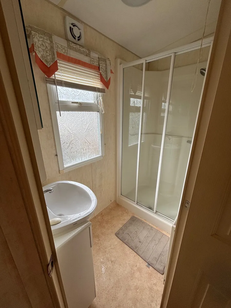 2003 Willerby Seapray - Central Heat Double Glazed - Image 3
