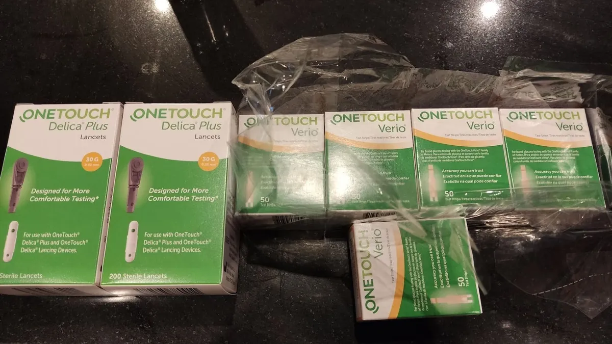 OneTouch Delica Plus Lancets + OneTouch Verio Test
