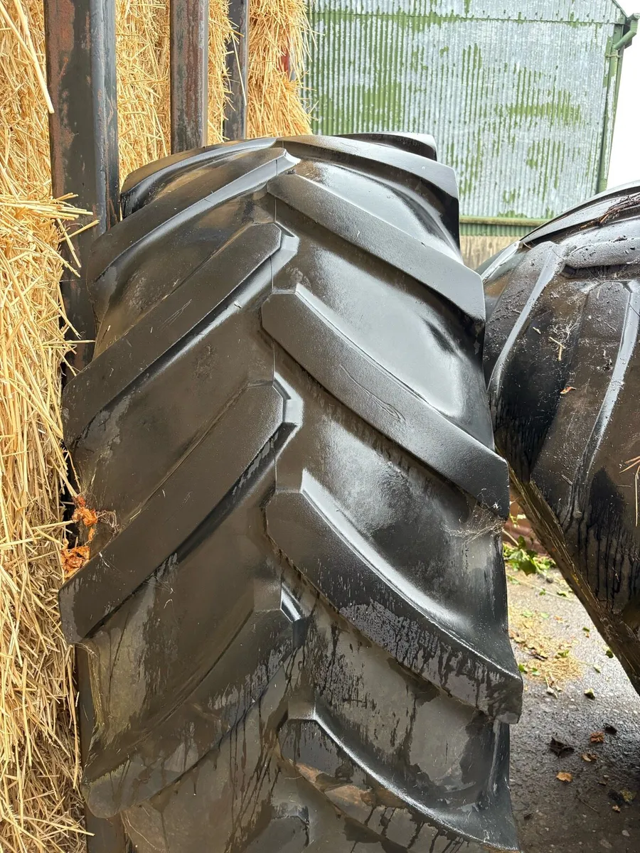 Wheels and tyres - Image 1