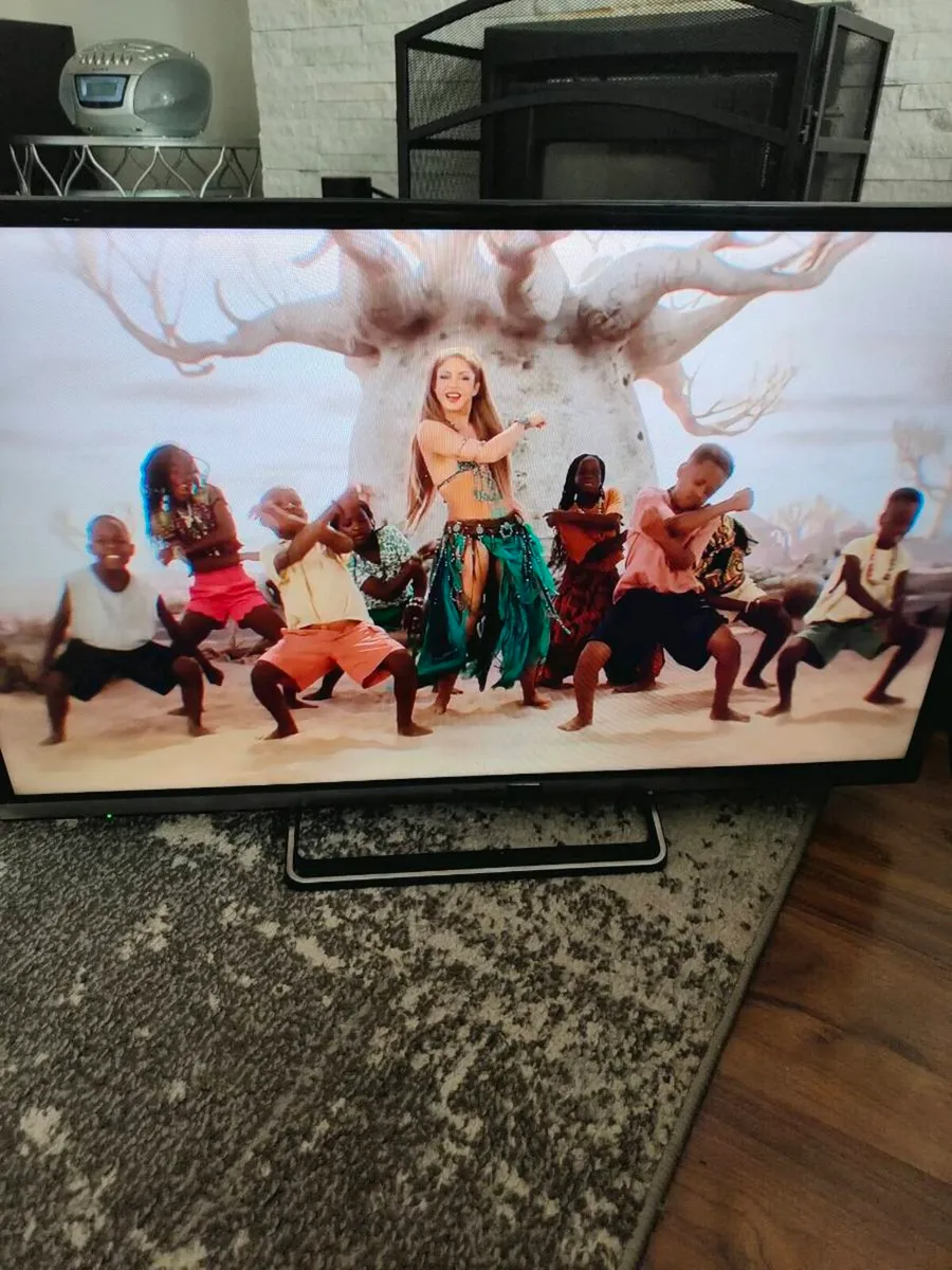 Tv Panasonic 32 " Smart tv - Image 1