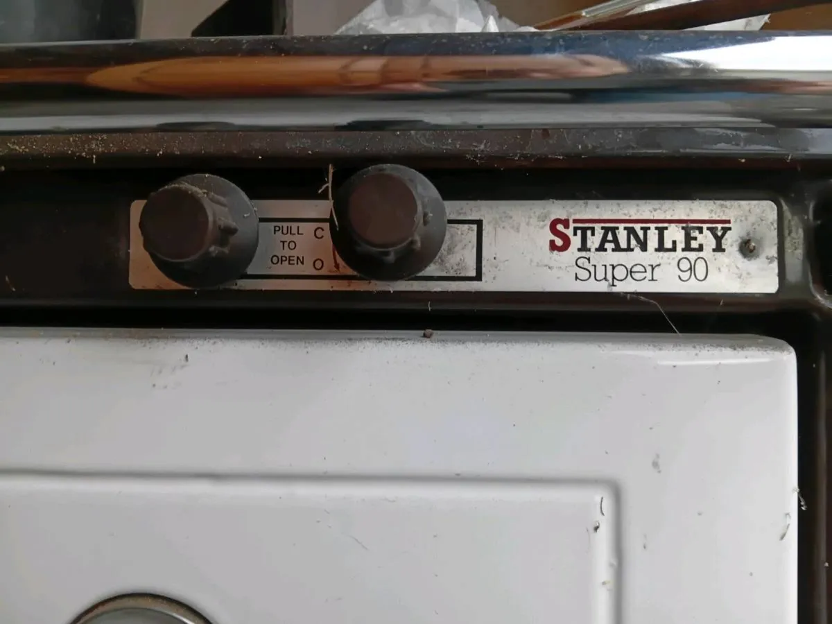 Stanley range cooker - Image 2