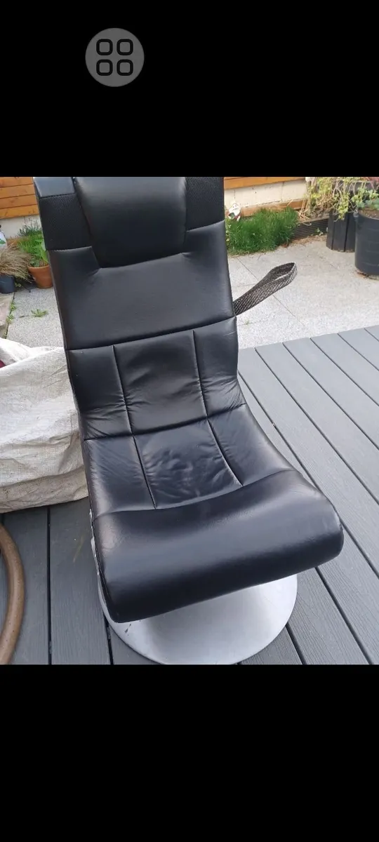 Gaming Chair **FREE** ON HOLD - Image 1
