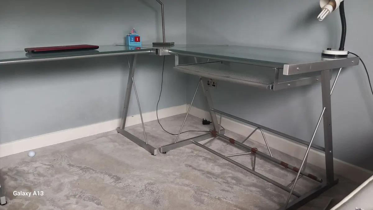 Study Desk - Image 4