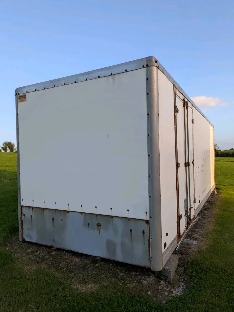 Container/Lorry Body - Image 1
