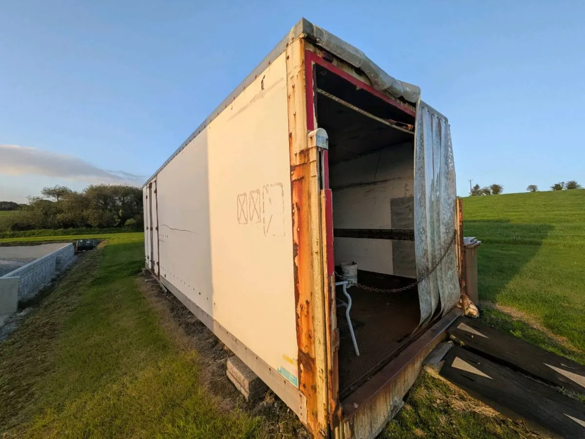 Container/Lorry Body - Image 3