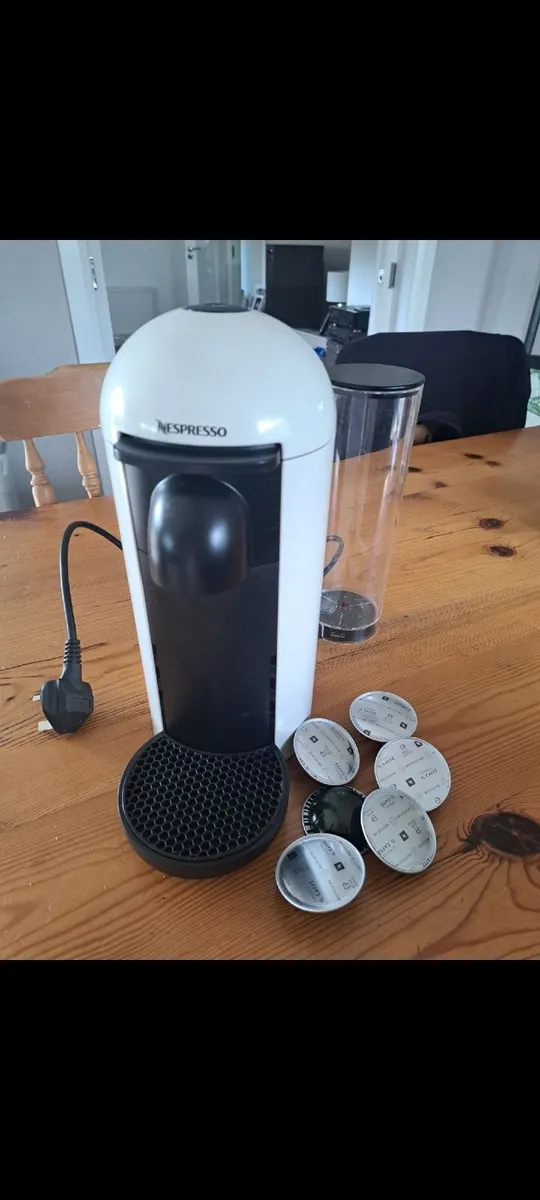 Nespresso virtuo plus coffee machine - Image 1