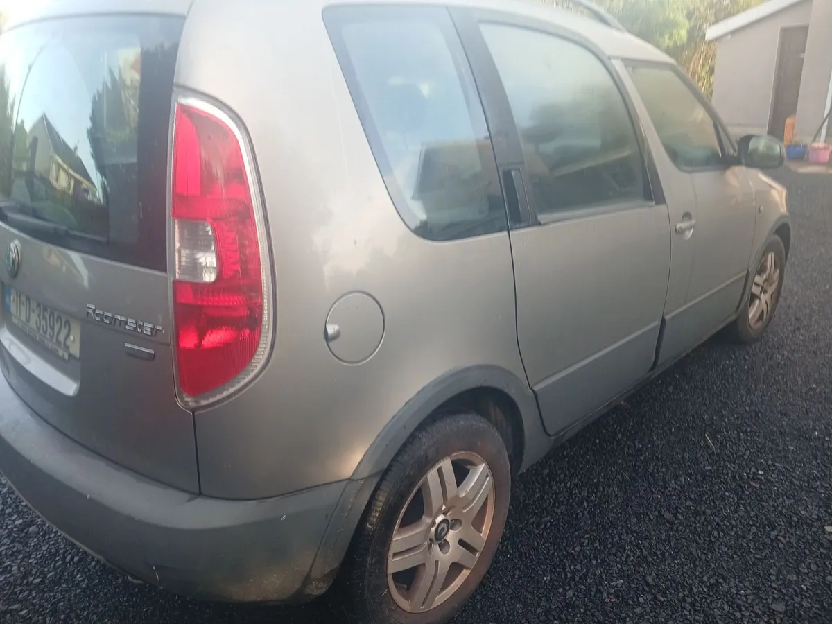 breaking    skoda   roomster    1.2    tdi - Image 4