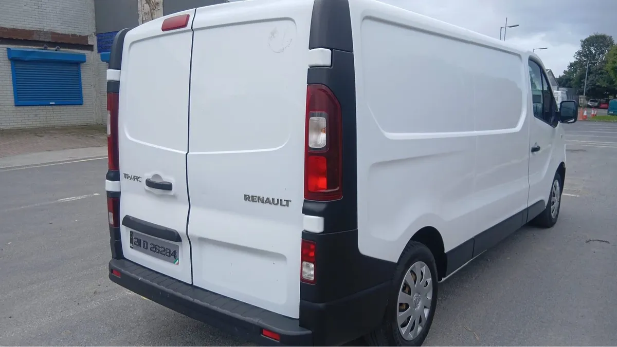 Renault traffic no vat - Image 4