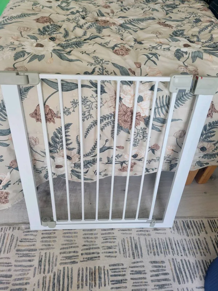 Safety stair gate - Image 1