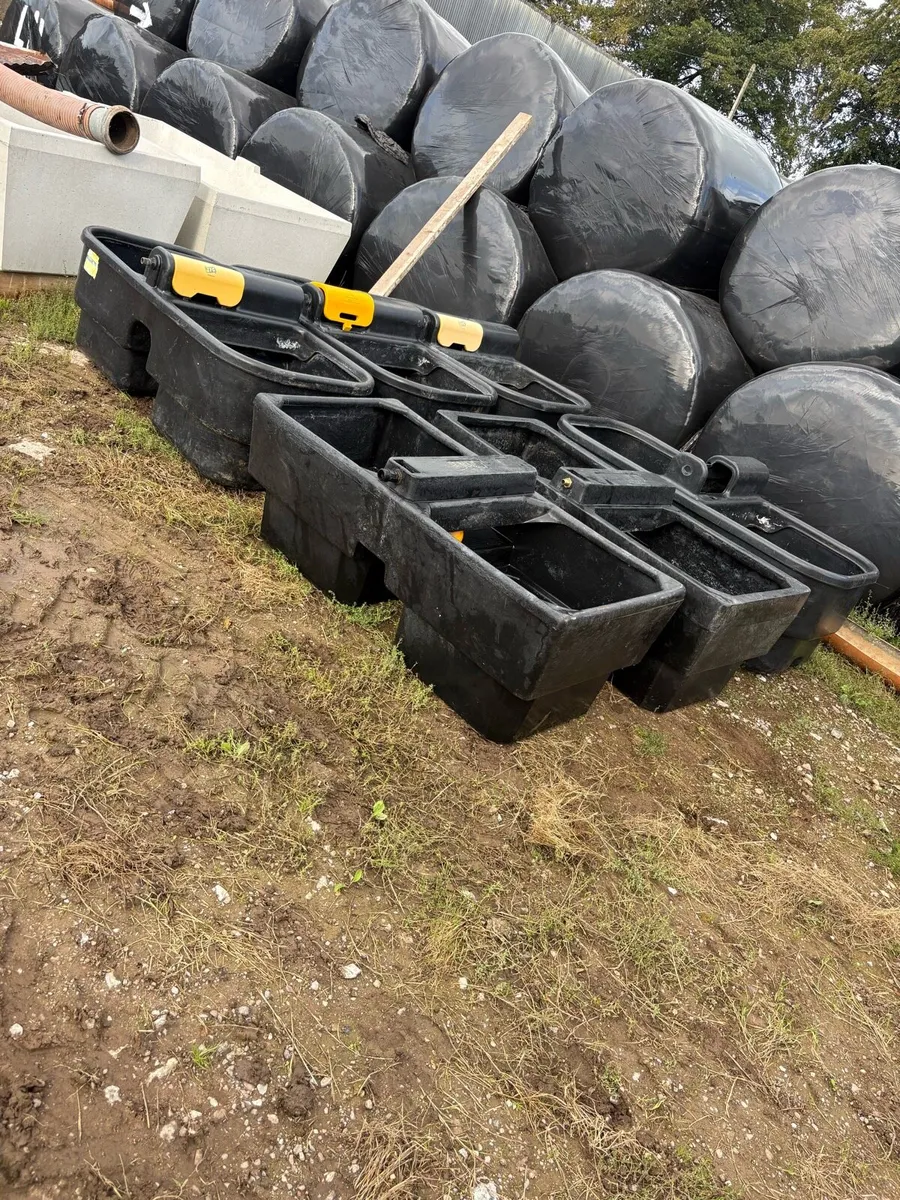 90 gallon water tanks - Image 1