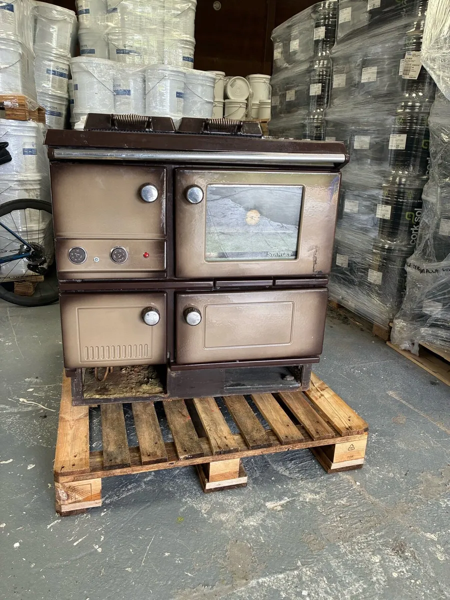Stanley 90 Oil Cooker complete with splashback