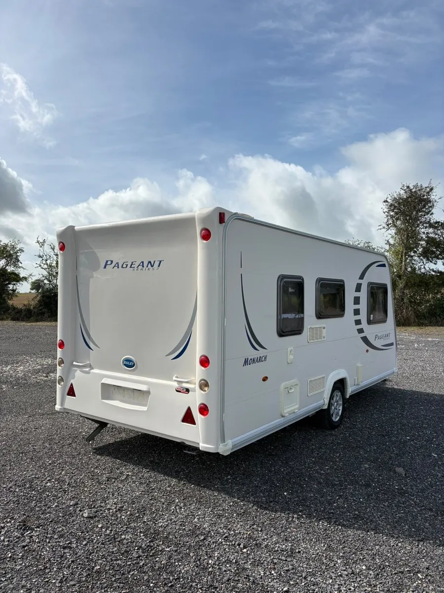 2010 Bailey Pageant 2/3 Berth Caravan For Sale - Image 4