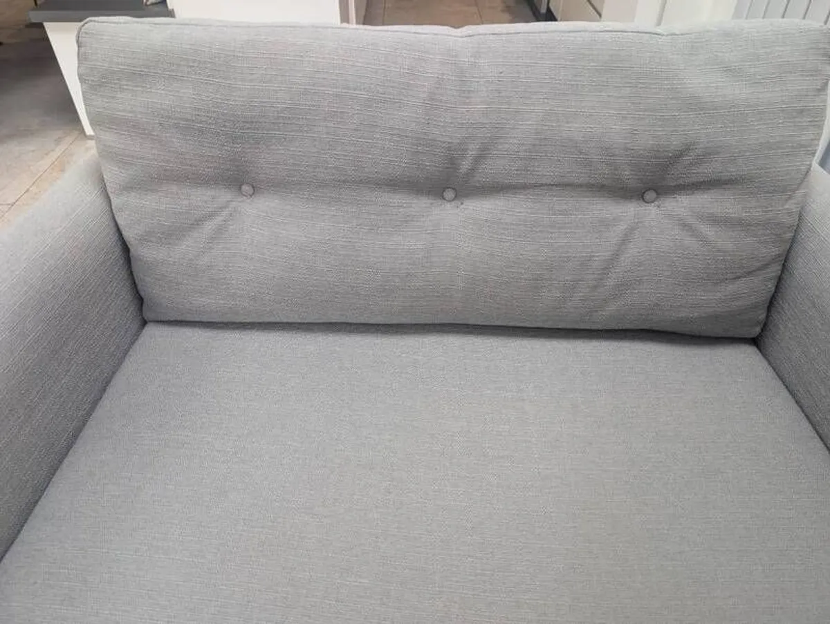Loveseat / Cuddler (Meadows & Byrne) - Image 4