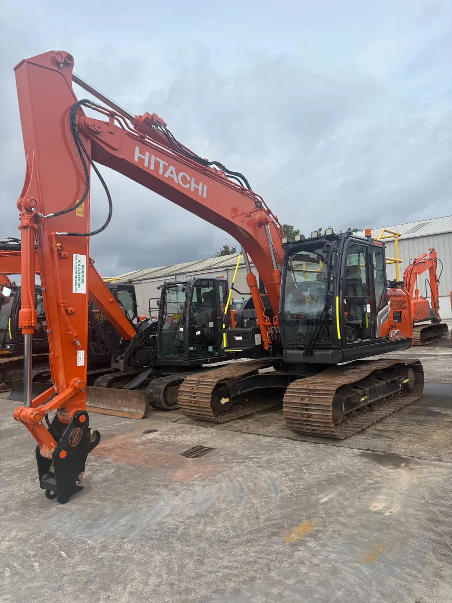 HITACHI ZX130-7b - Image 1