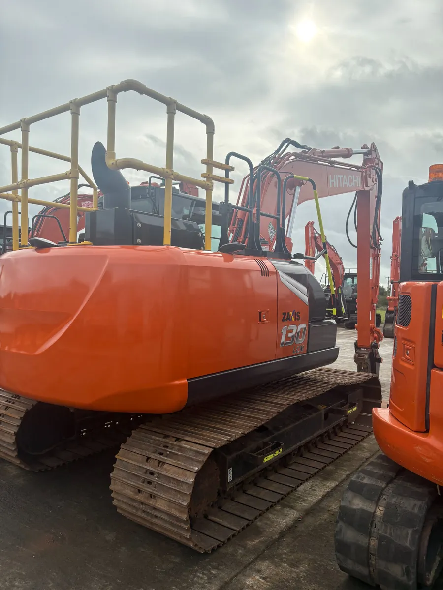 HITACHI ZX130-7b - Image 3