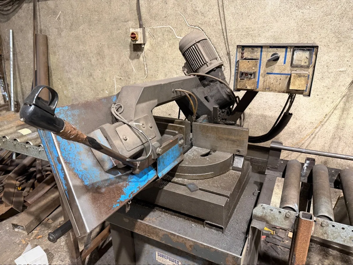 Horizontal bandsaw - Image 1