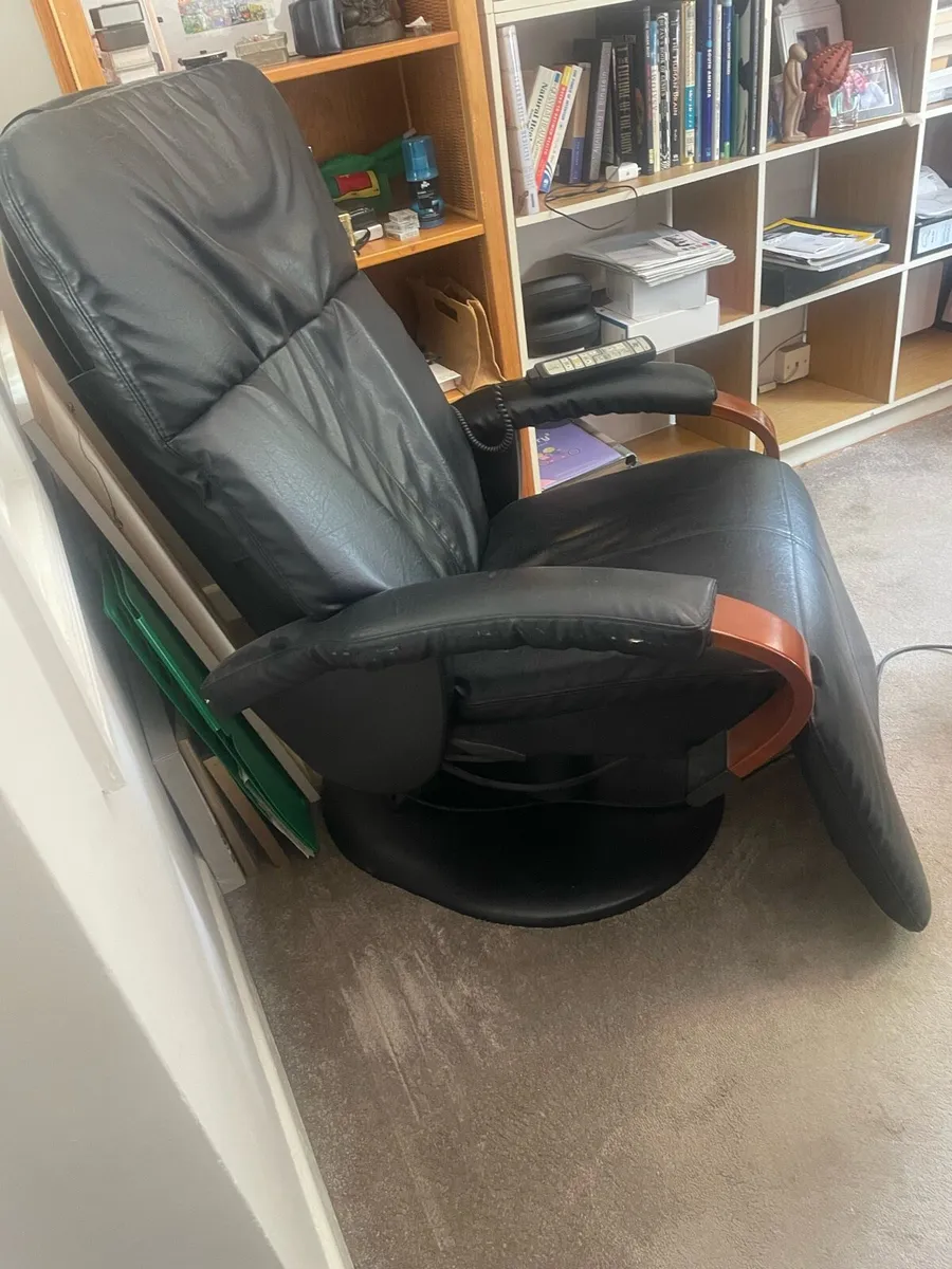 Massage Chair - Image 4
