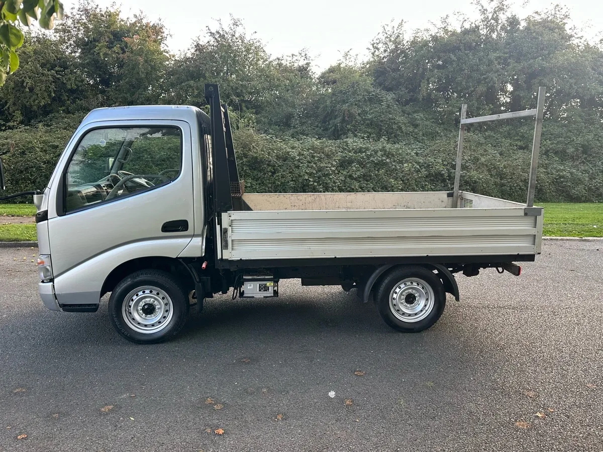 2007 TOYOTA DYNA DOE 3/27 - Image 4