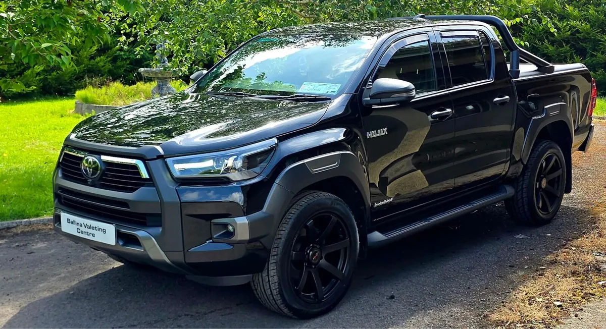 Toyota Hilux invincible X - Image 1