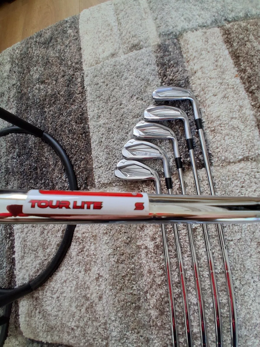 Mizuno irons - Image 2