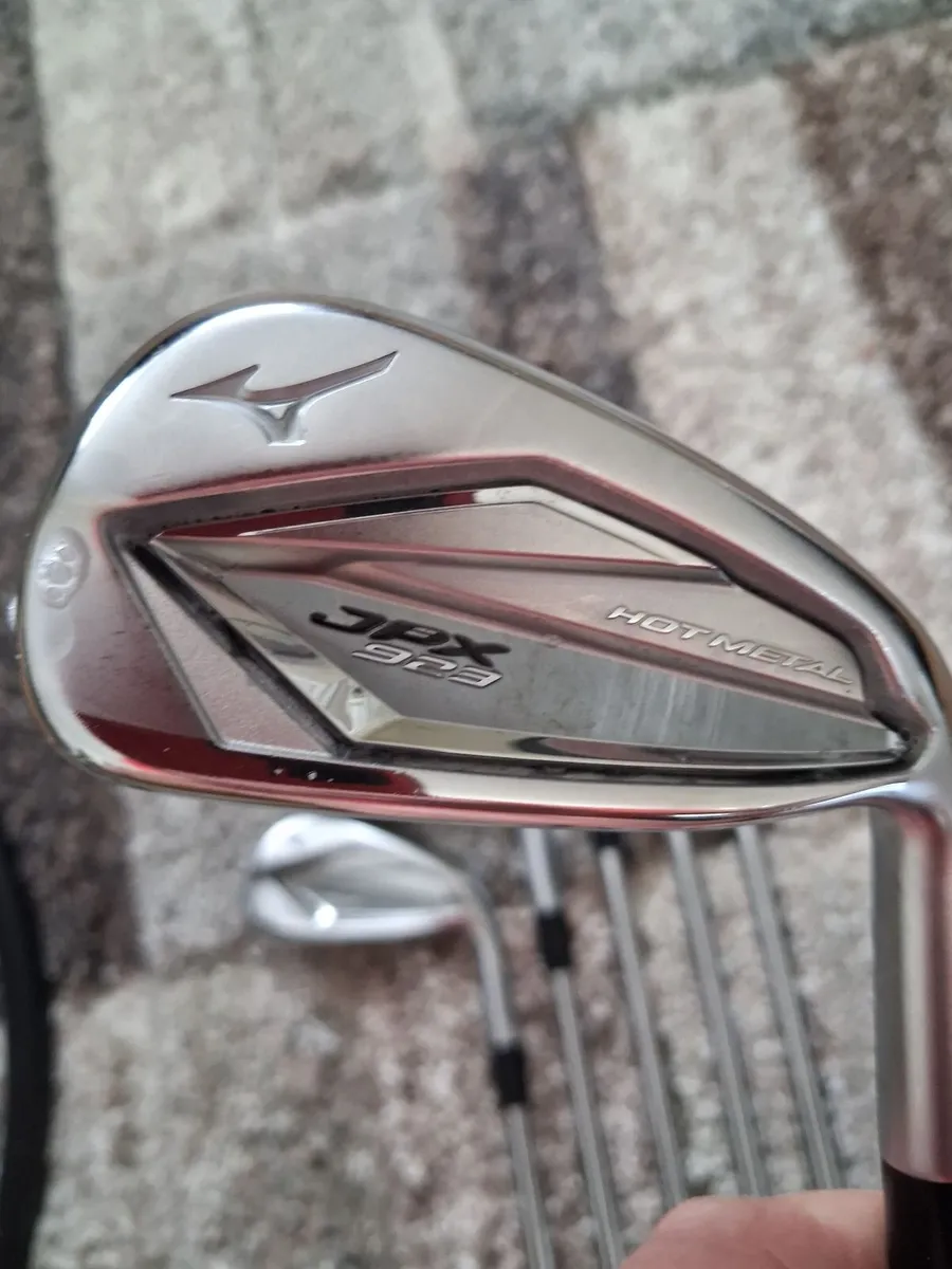Mizuno irons - Image 1