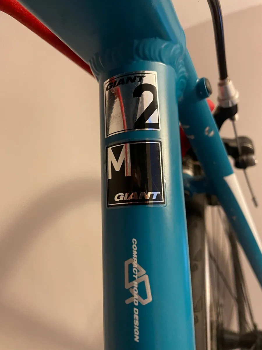 Giant Avail 2 Road Bike Ladies a size Medium - Image 2