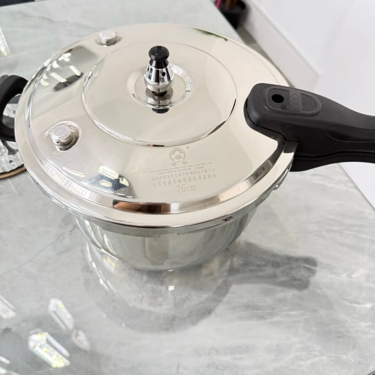 Pressure cooker 26 cm very very good quality - Image 4